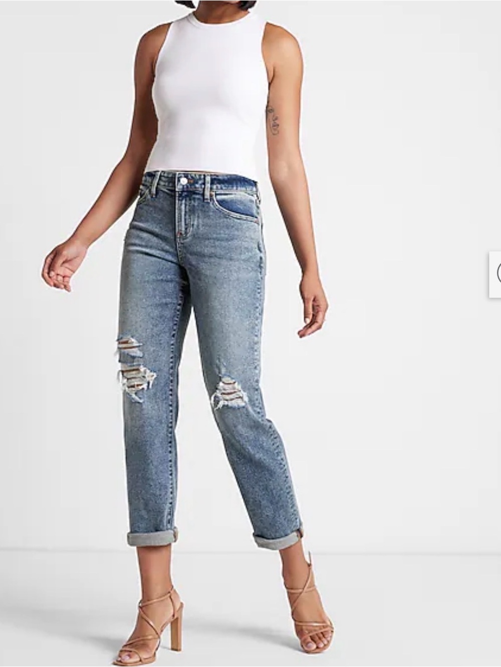 Express Mid Rise Boyfriend Distressed Straight Leg Jeans Women’s Size 2